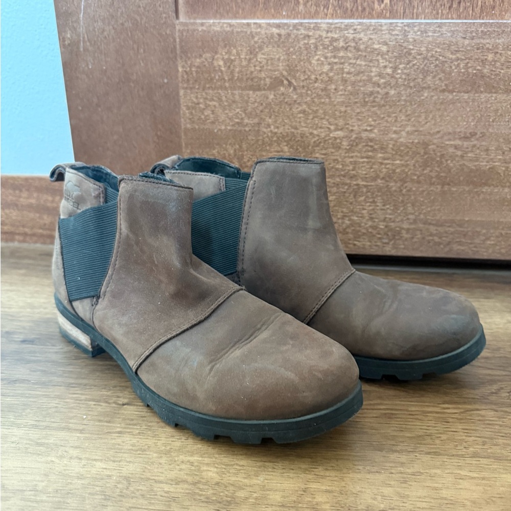 Sorel Women’s Dark Brown Chelsea Boots